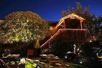 The Villa Picton Hostel